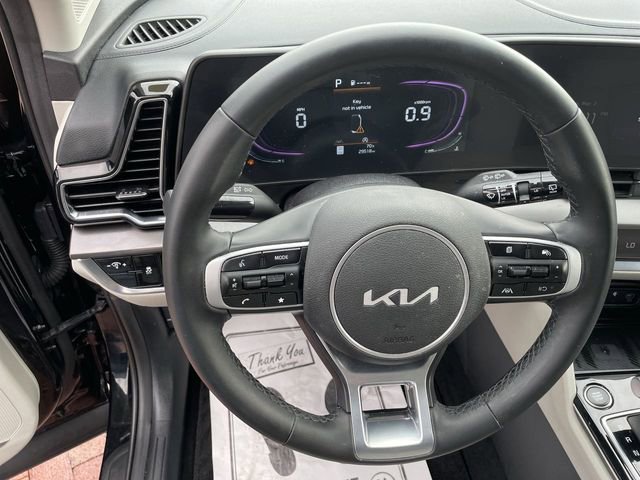 Used 2025 Kia Sportage EX image 11