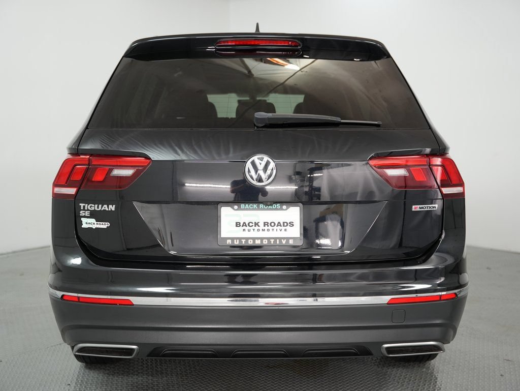 Used 2021 Volkswagen Tiguan SE w/ Panoramic Sunroof Package AWD/4WD image 8