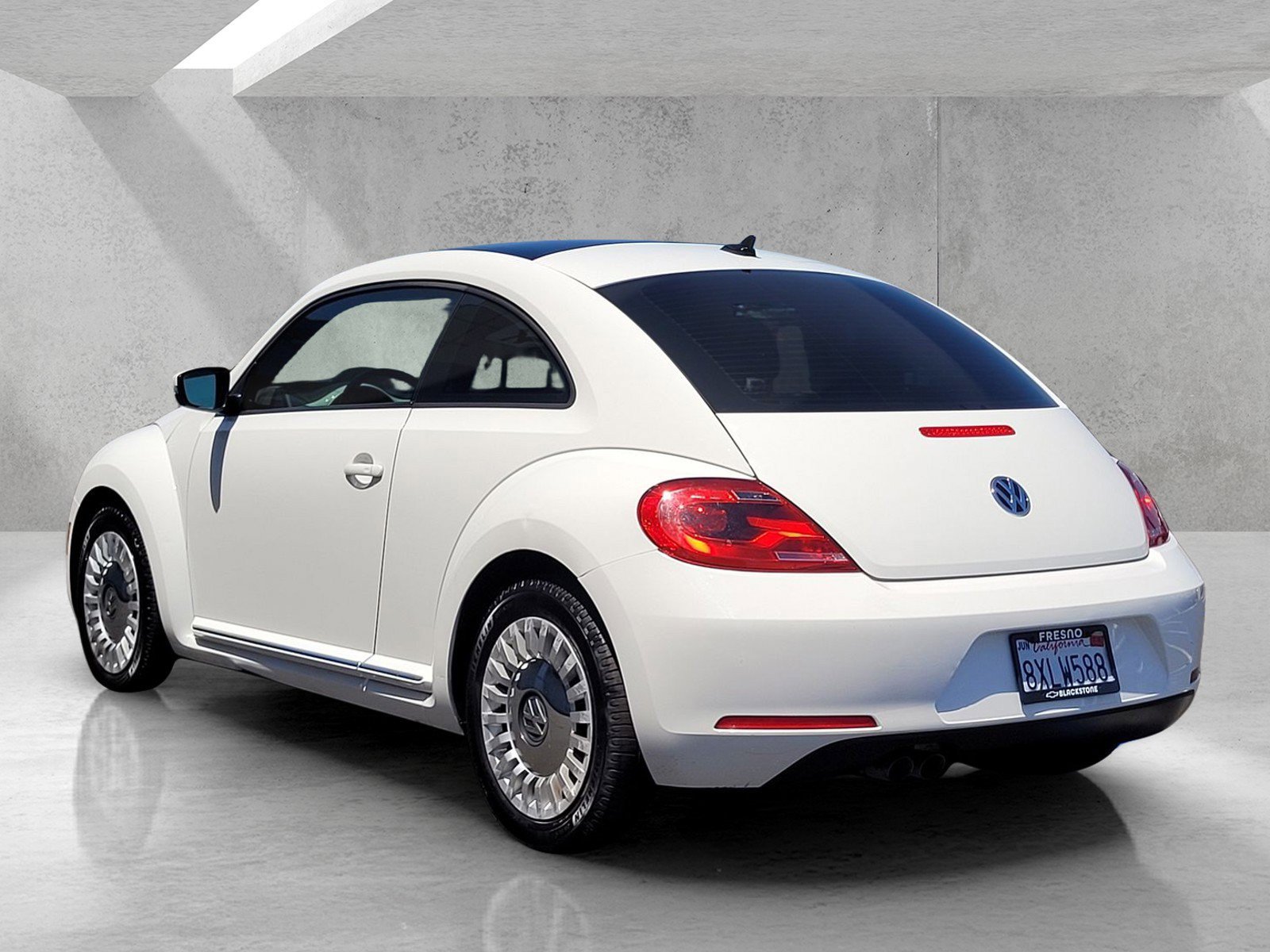 Used 2014 Volkswagen Beetle 2.5 FWD image 7