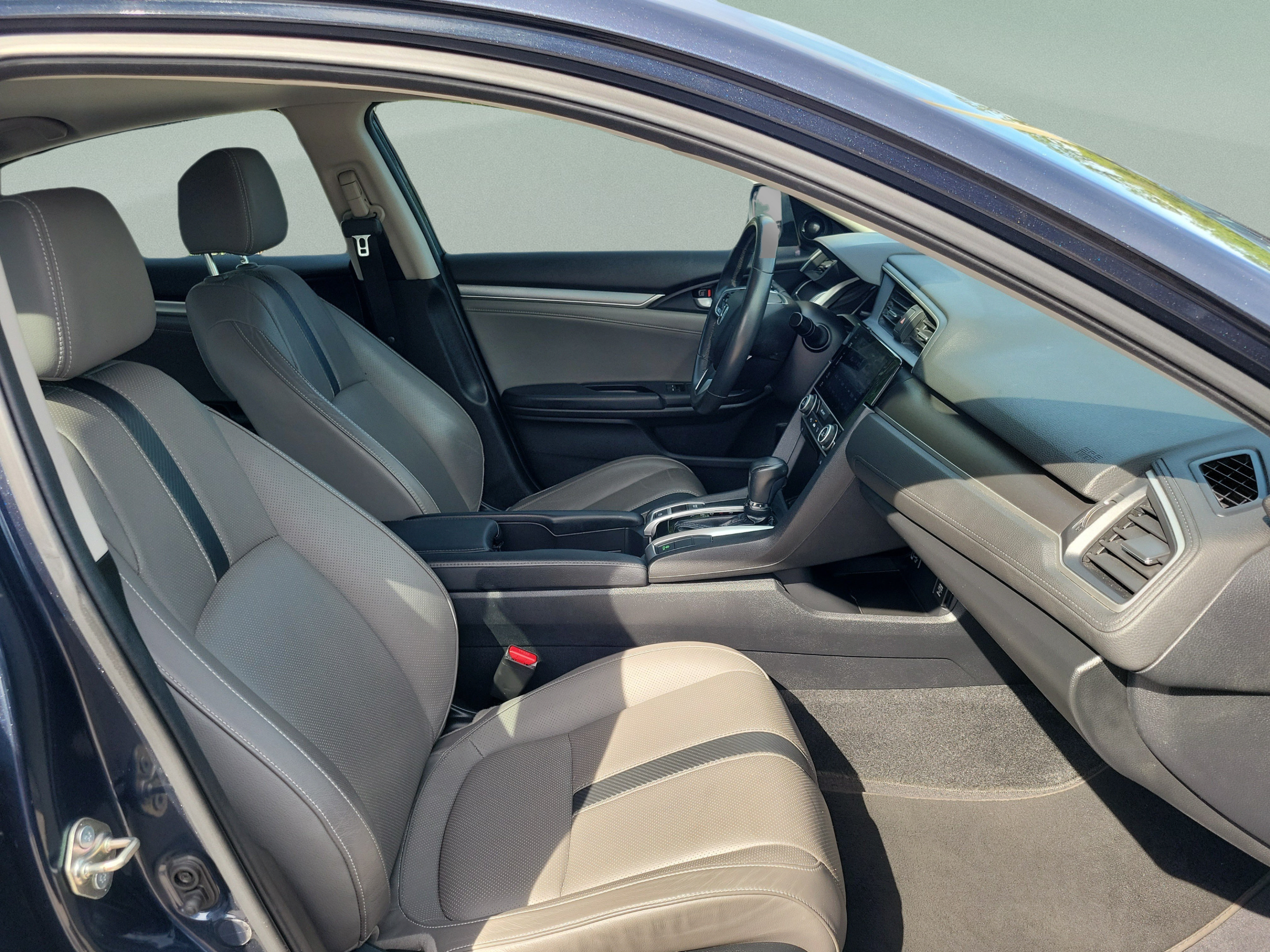Used 2017 Honda Civic Touring image 21