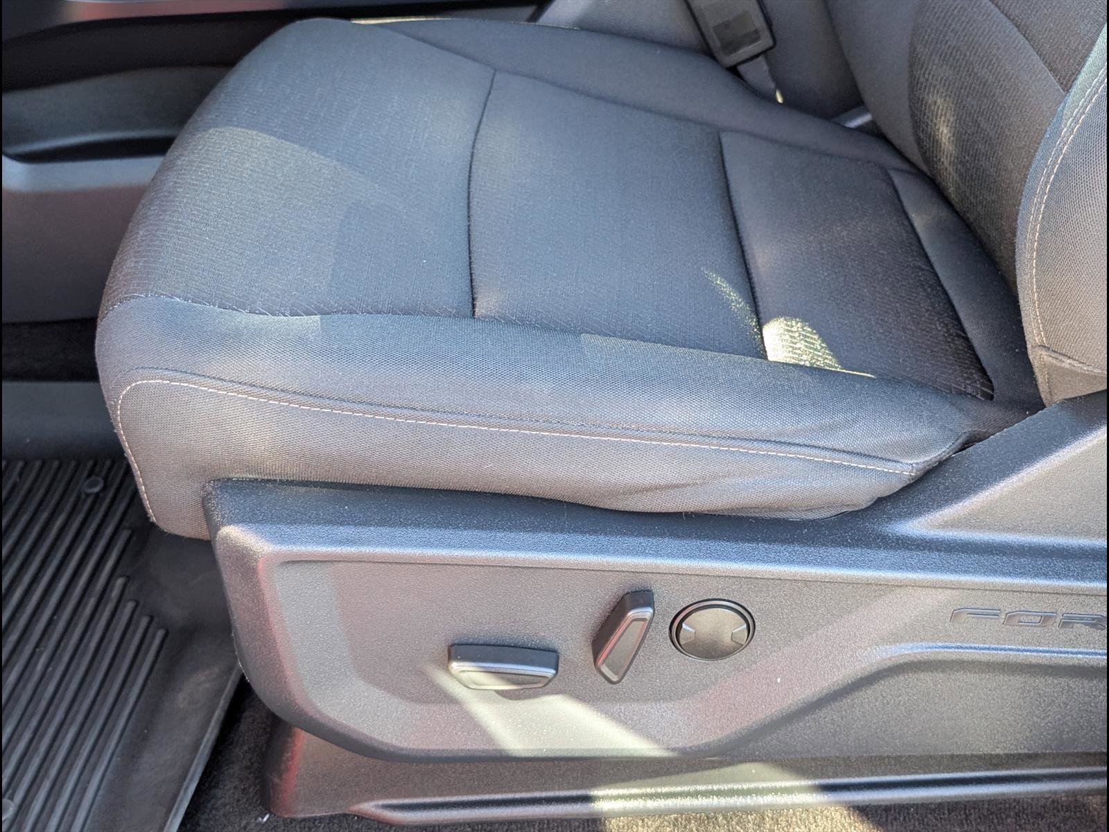 Used 2022 Ford F150 XLT w/ Equipment Group 302A High image 11