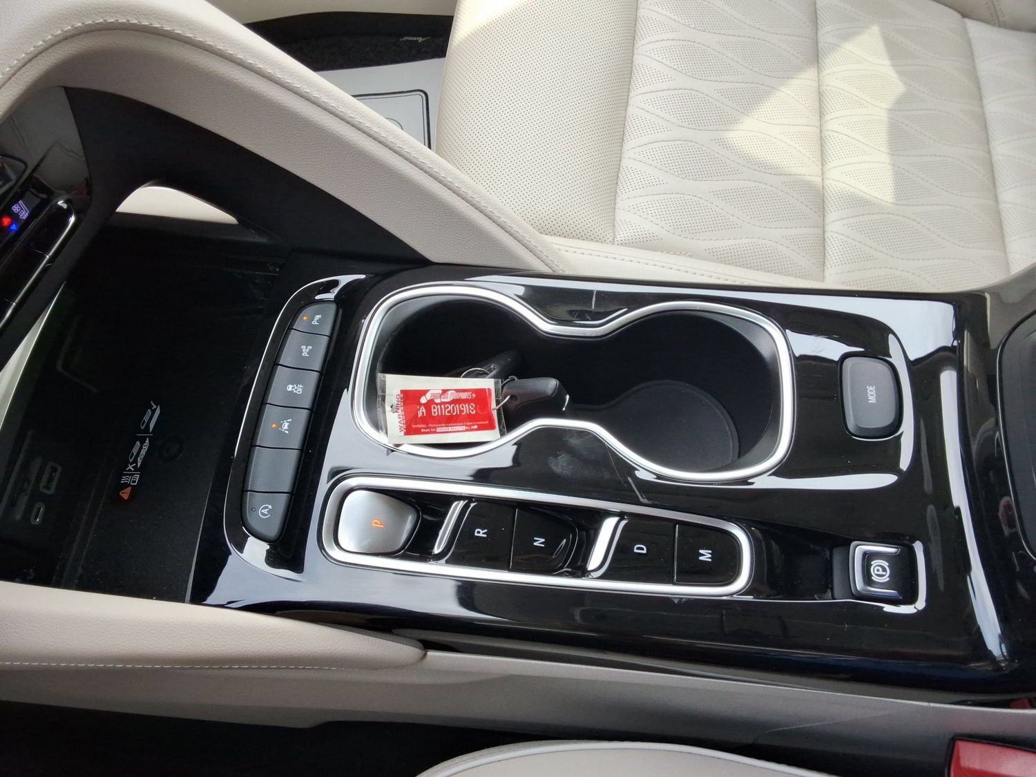 Used 2023 Buick Envision Avenir FWD image 18