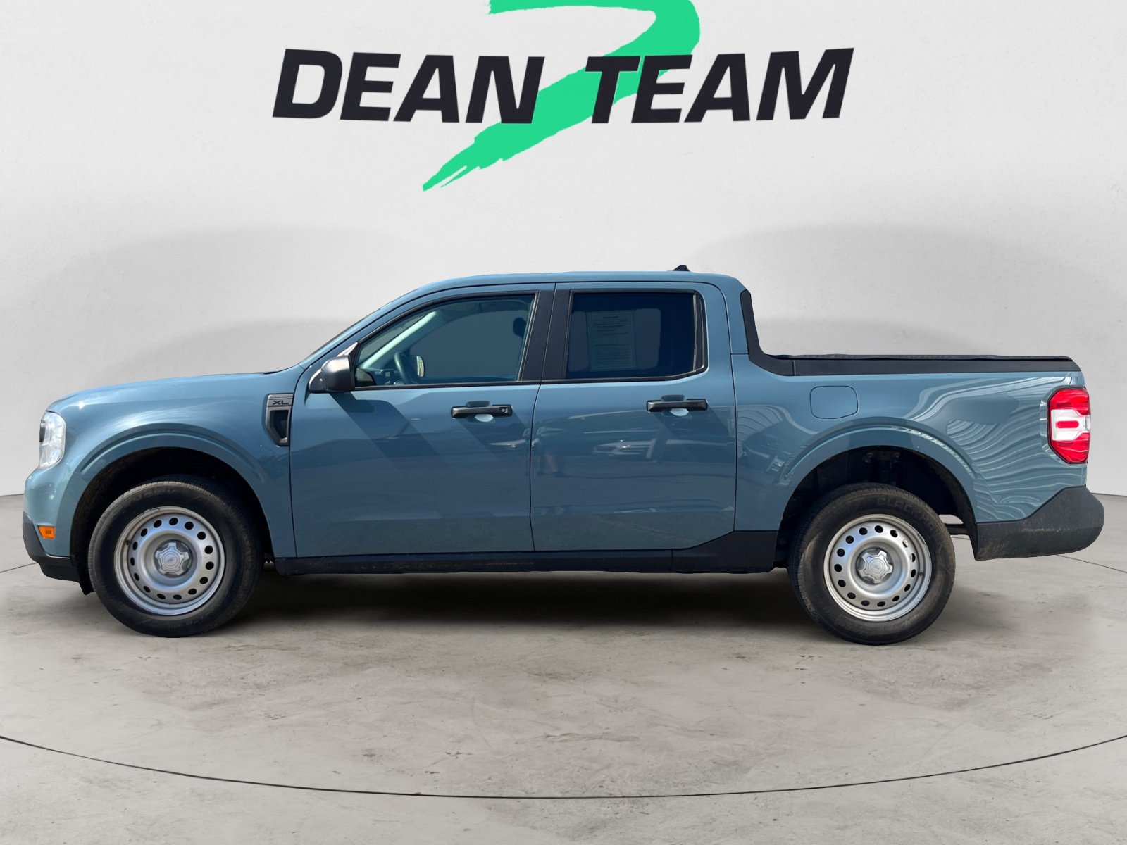 Used 2023 Ford Maverick XL FWD image 4