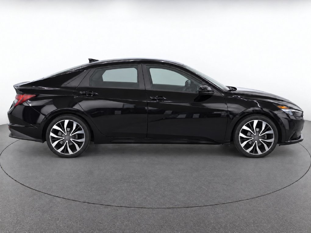 Used 2021 Hyundai Elantra SE FWD image 11