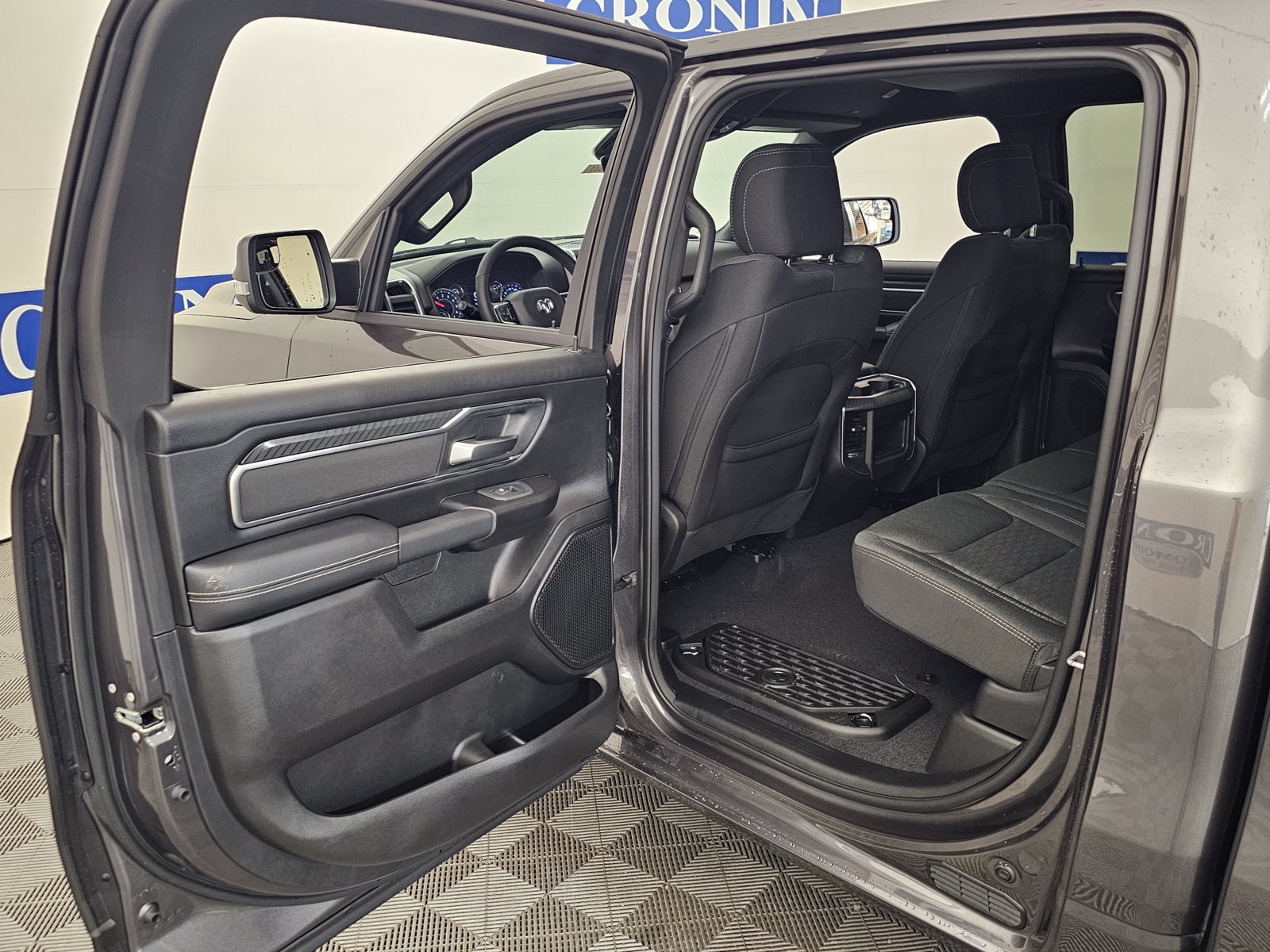New 2026 RAM 1500 Big Horn AWD/4WD image 32