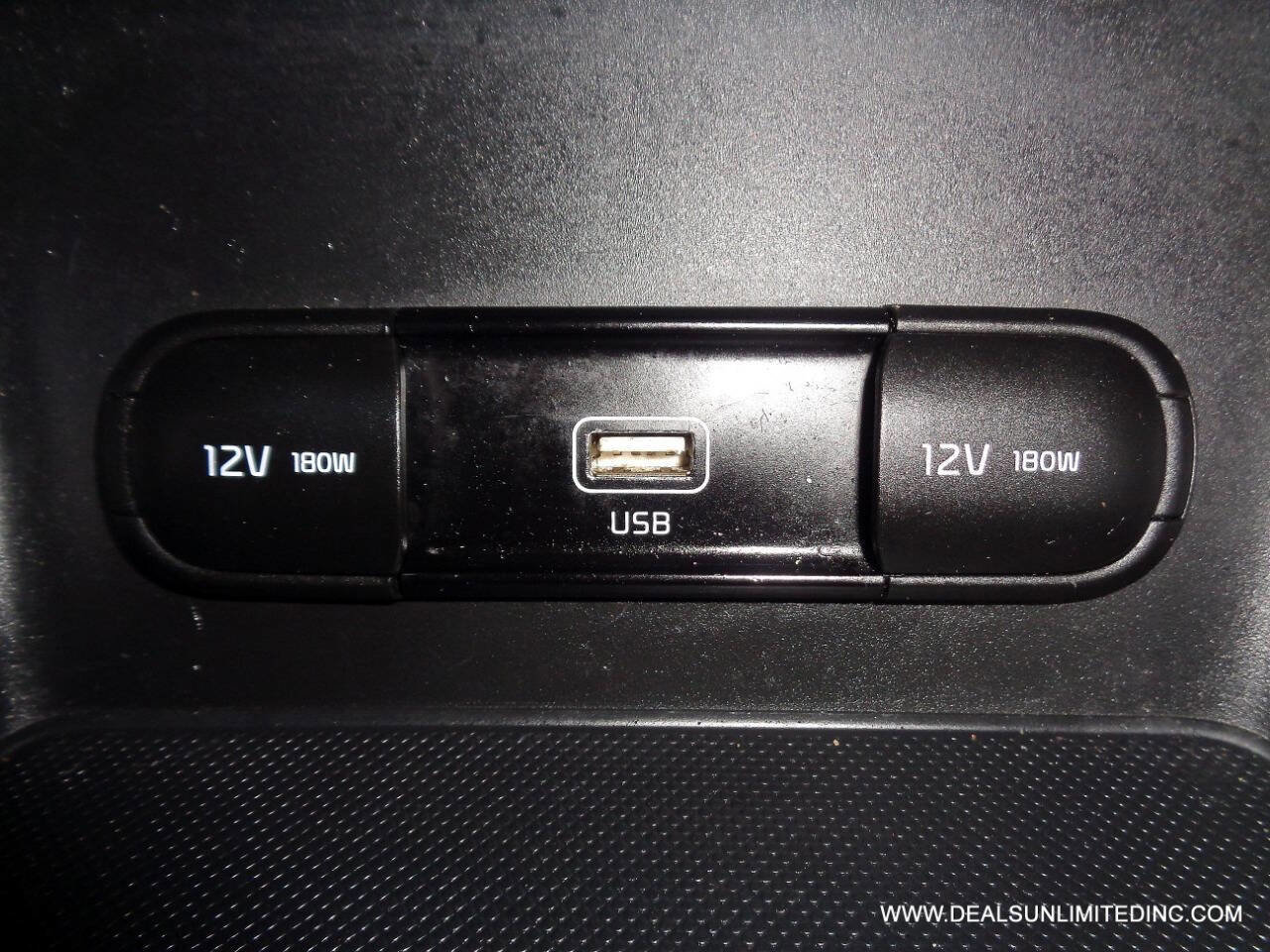 Used 2022 Kia Sportage LX image 13