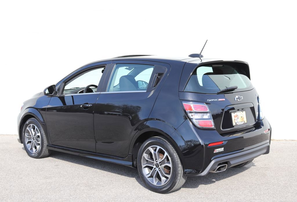 Used 2018 Chevrolet Sonic LT w/ True North Edition FWD image 34
