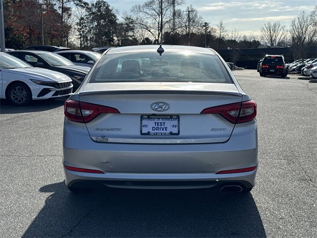 Used 2016 Hyundai Sonata SE image 6