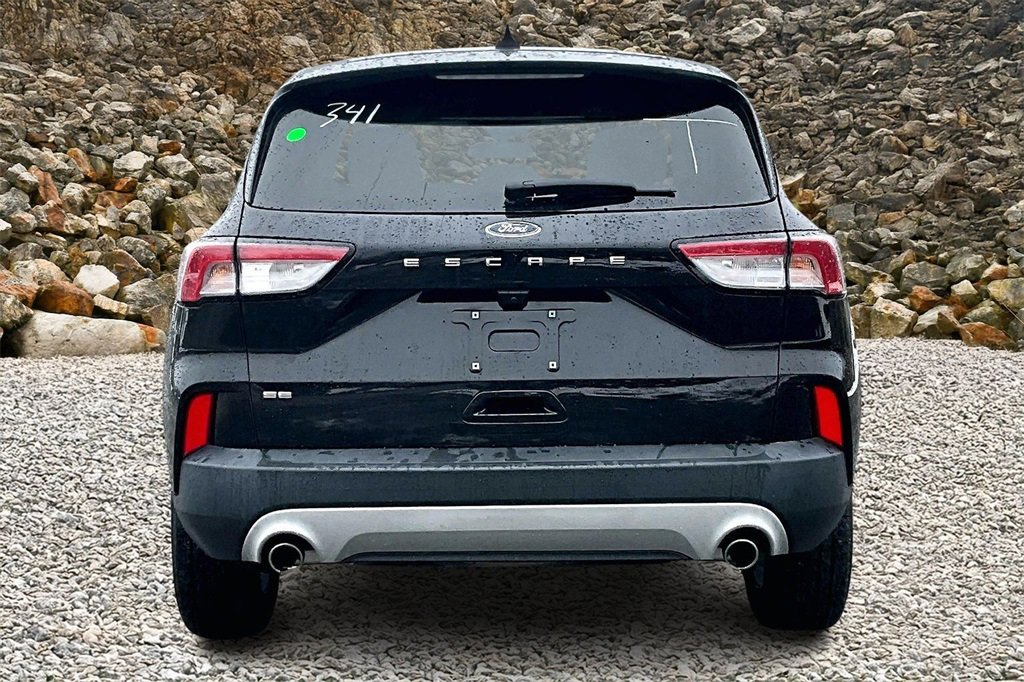 Used 2022 Ford Escape SE image 4