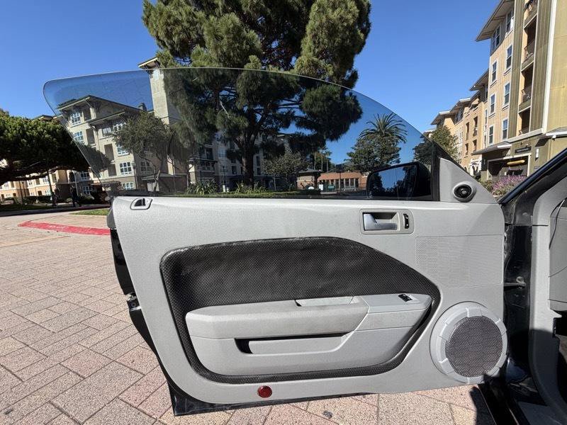 Used 2007 Ford Mustang GT Premium RWD image 32