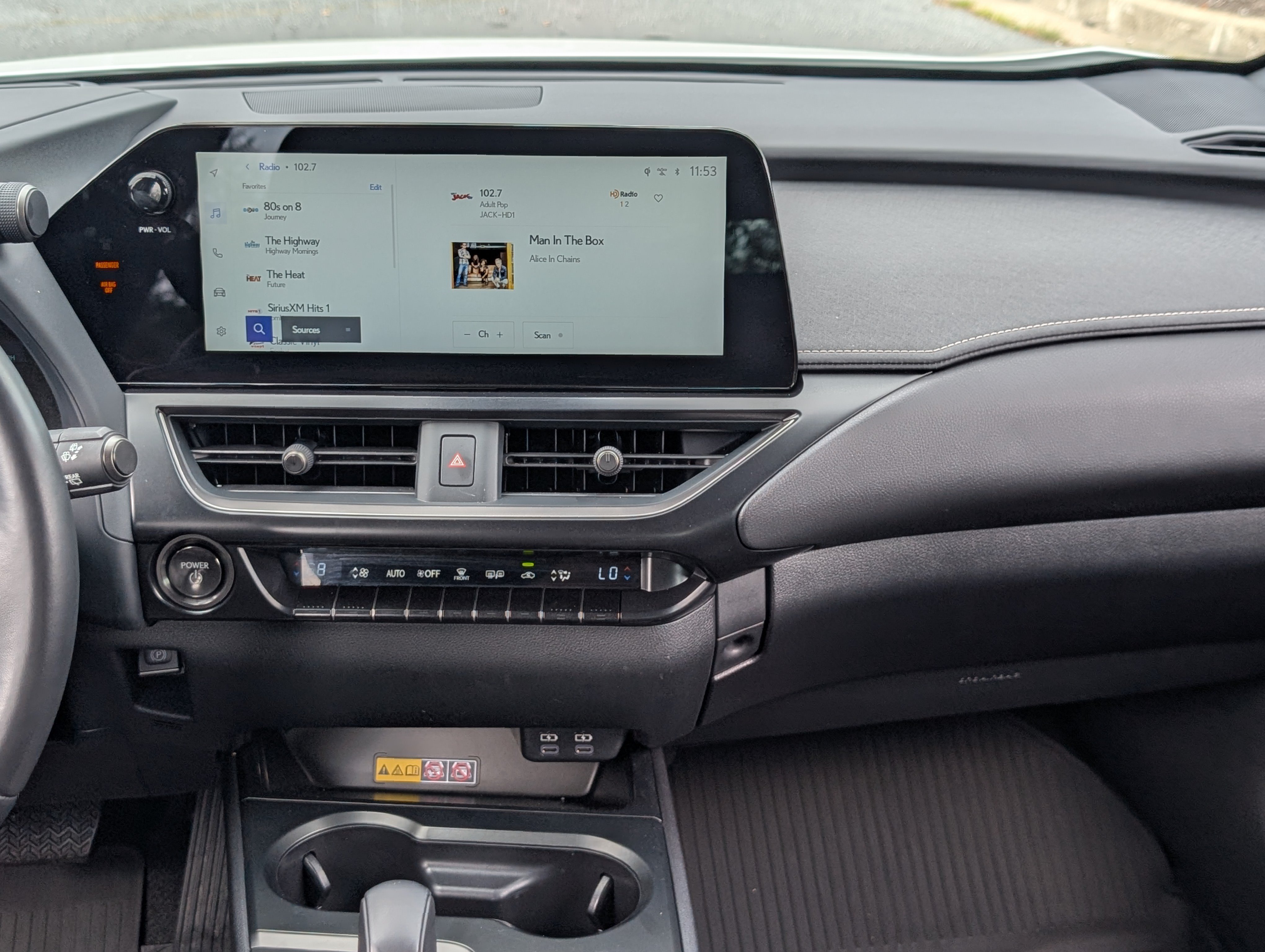 Used 2025 Lexus UX 300h AWD w/ Accessory Package (Z1) image 18