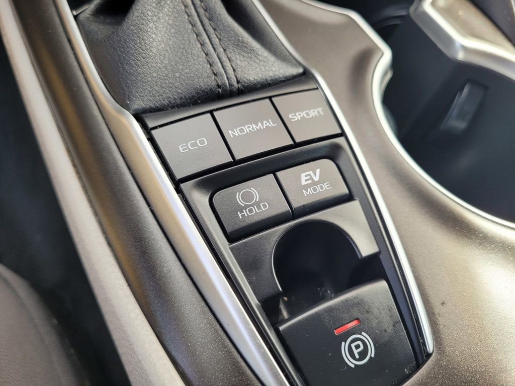 Used 2023 Toyota Camry LE image 23