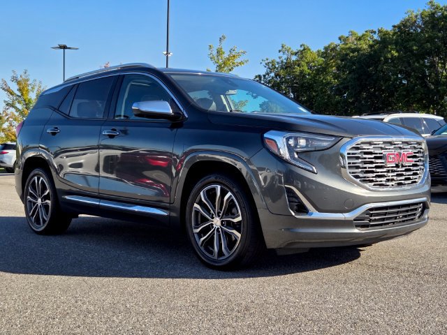 Used 2019 GMC Terrain Denali w/ Advanced Safety Package FWD image 7