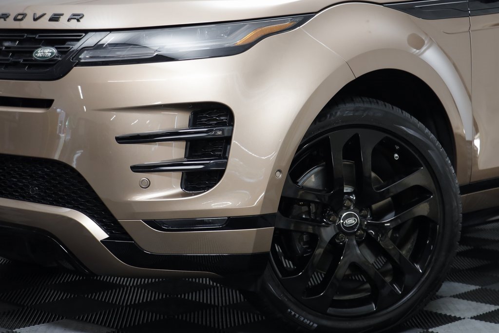 New 2026 Land Rover Range Rover Evoque Dynamic SE image 3