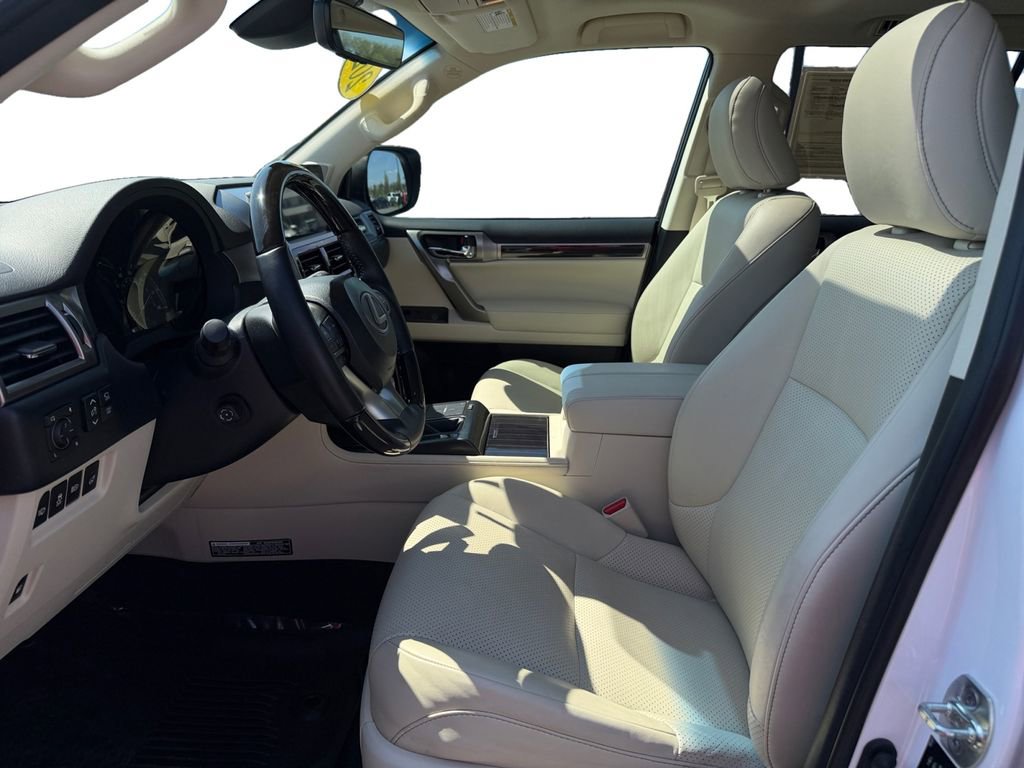 Used 2023 Lexus GX 460 Luxury image 10