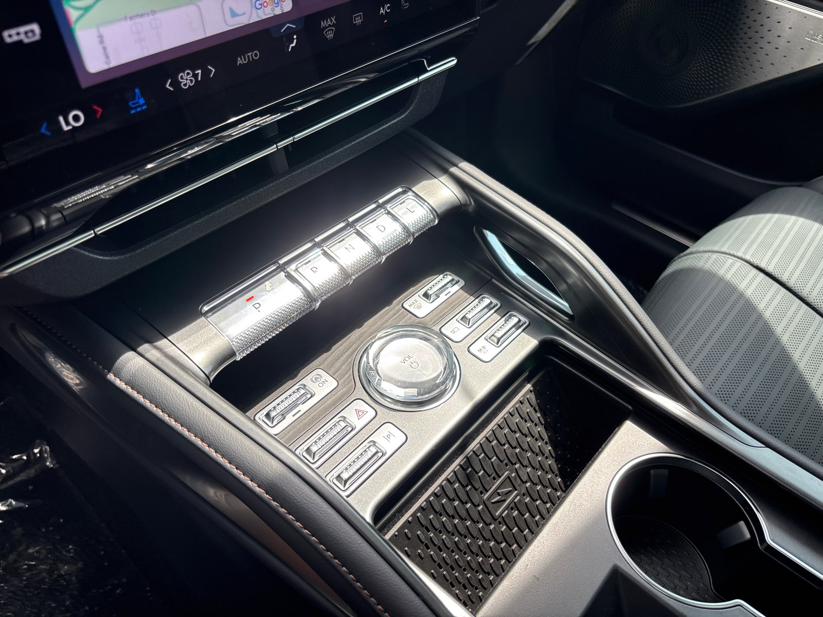 New 2026 Lincoln Nautilus Reserve AWD/4WD image 23