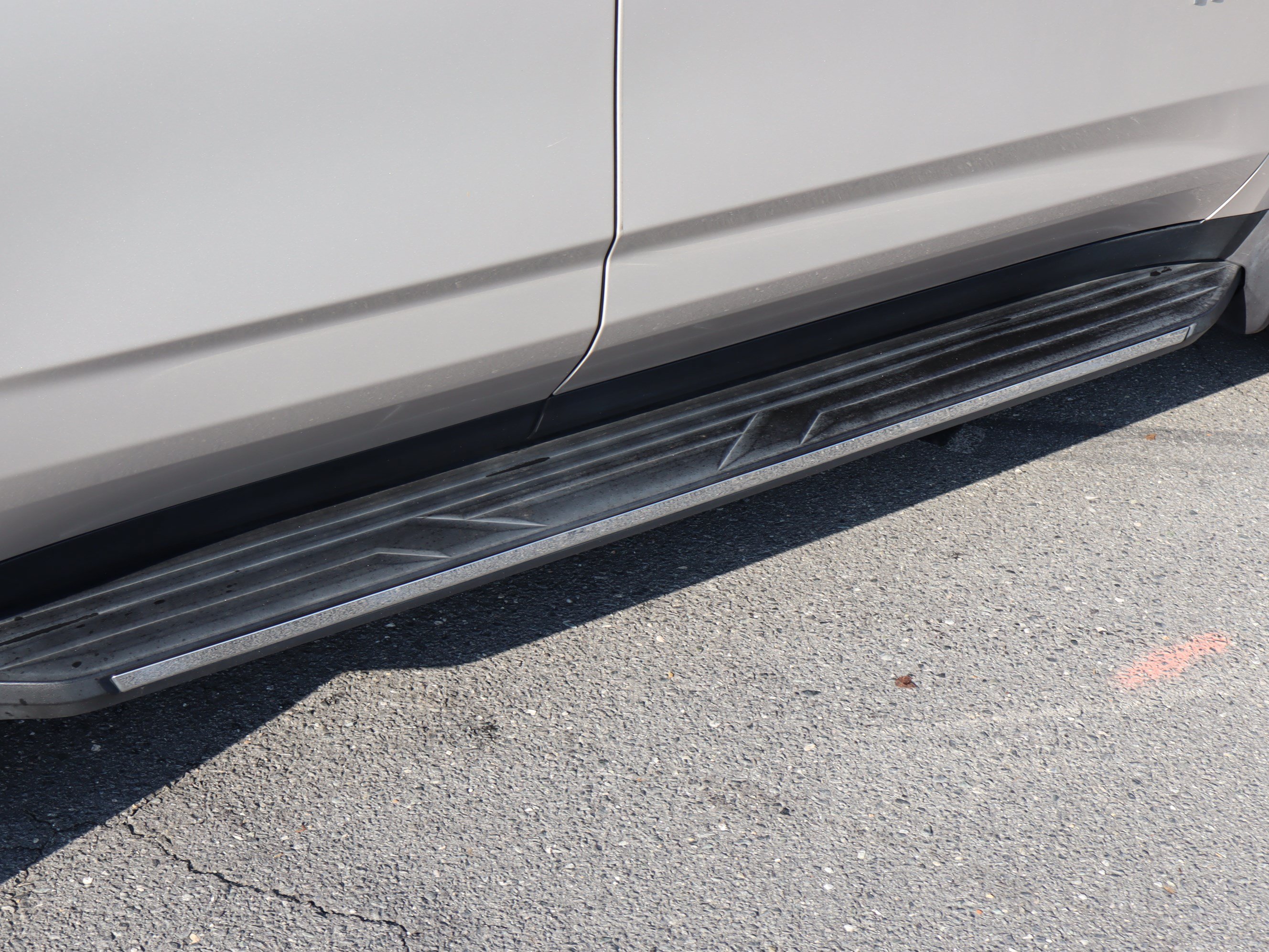 Used 2022 Chevrolet Tahoe LS RWD image 12