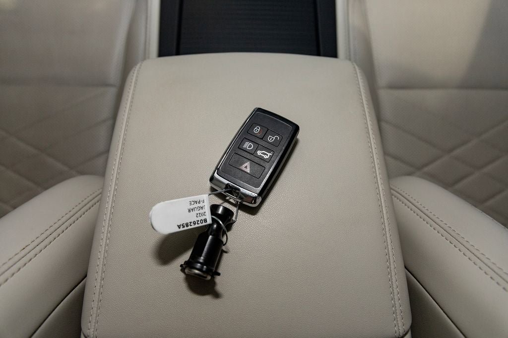 Used 2022 Jaguar F-PACE S AWD/4WD image 28