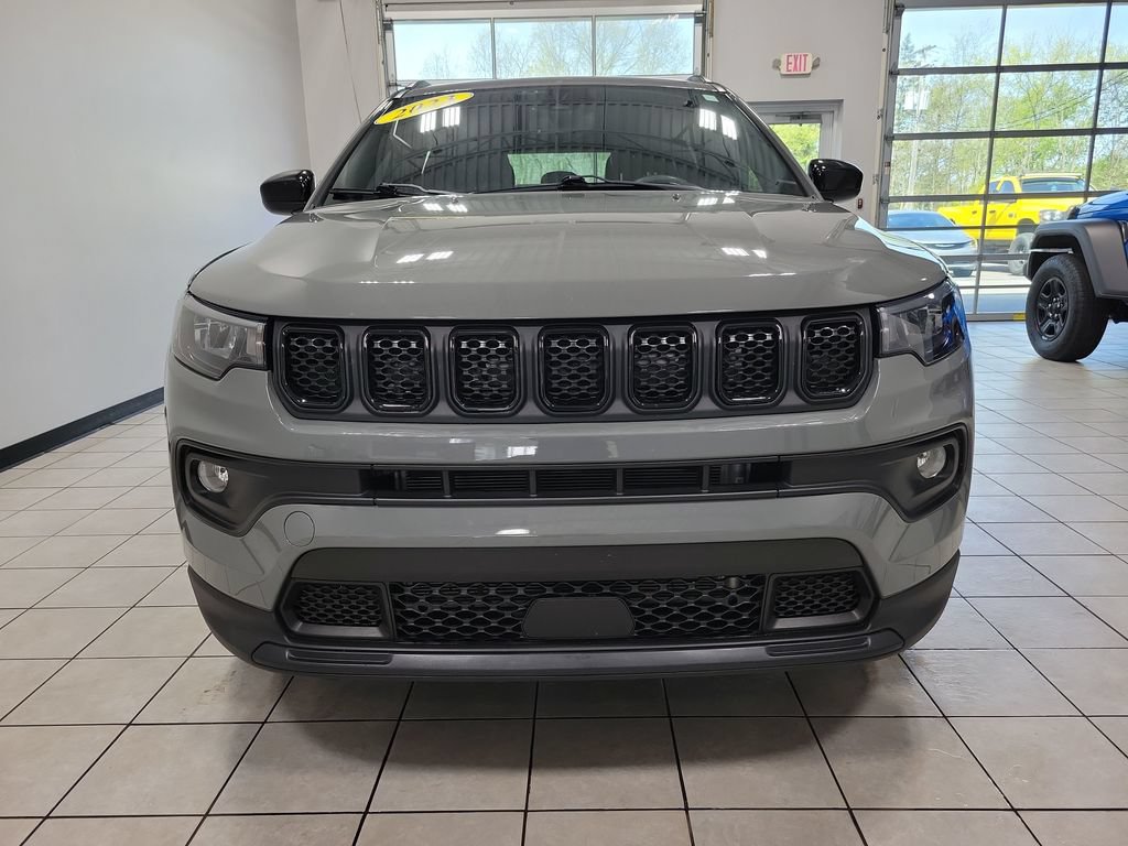 Certified 2023 Jeep Compass Latitude AWD/4WD image 5