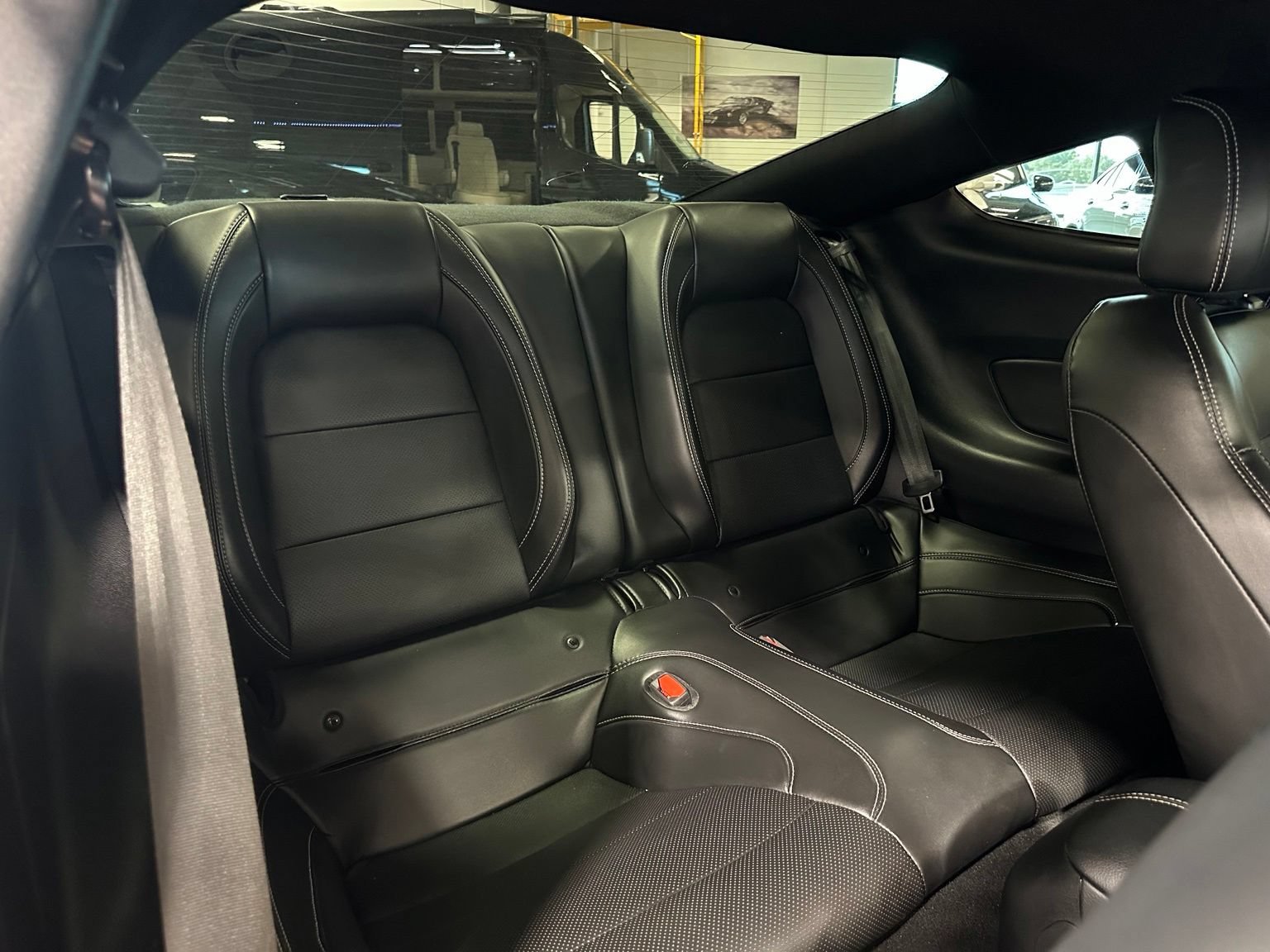 Used 2022 Ford Mustang GT Premium w/ Equipment Group 401A RWD image 34