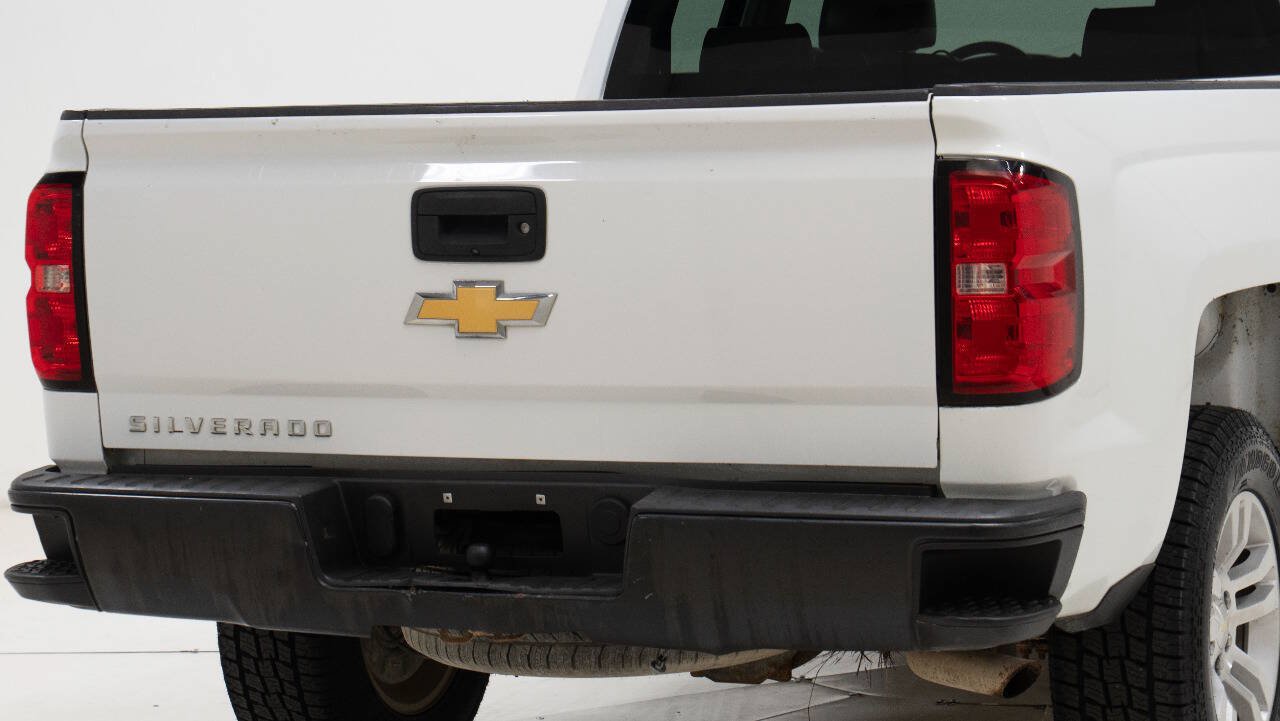 Used 2018 Chevrolet Silverado 1500 W/T RWD image 17