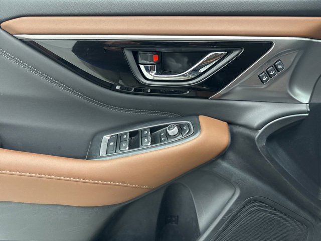 Used 2020 Subaru Outback Touring w/ Popular Package #2 image 9