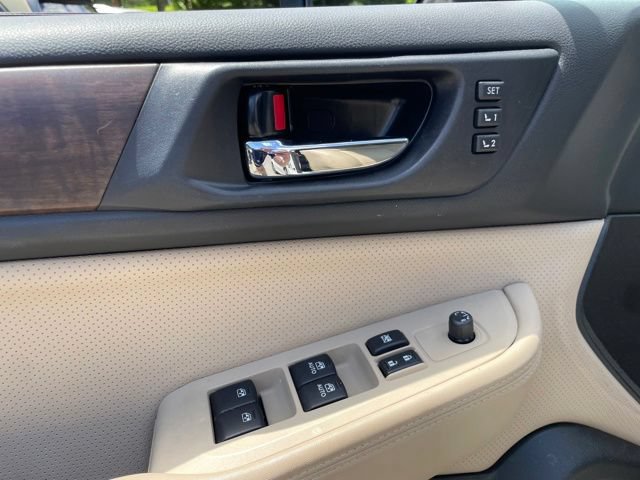 Used 2017 Subaru Outback 2.5i Limited AWD/4WD image 17