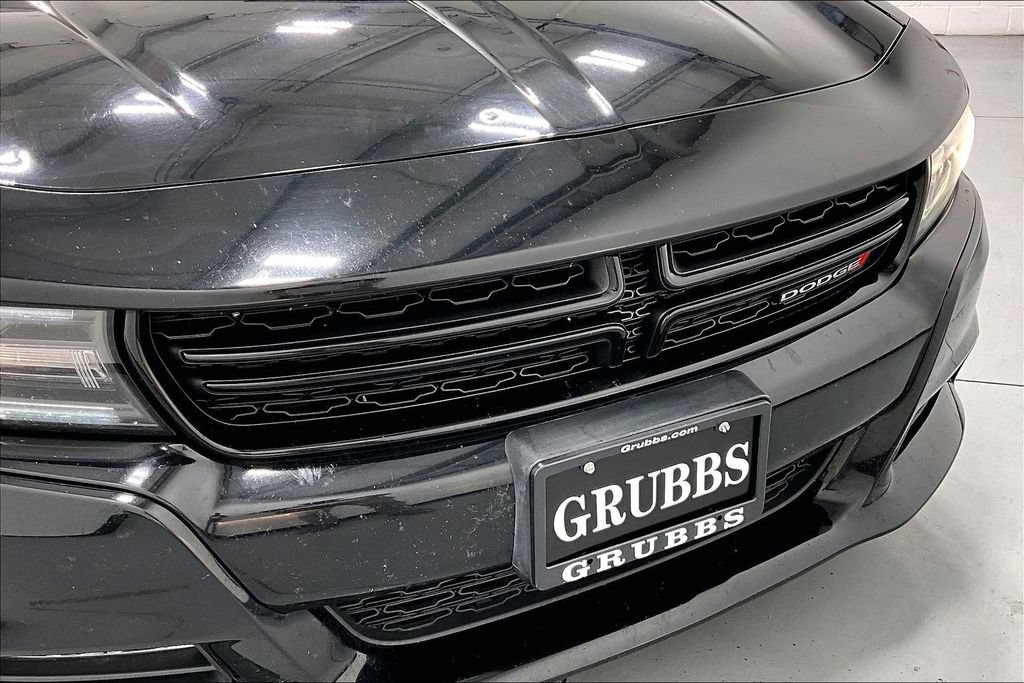 Used 2017 Dodge Charger R/T RWD image 33