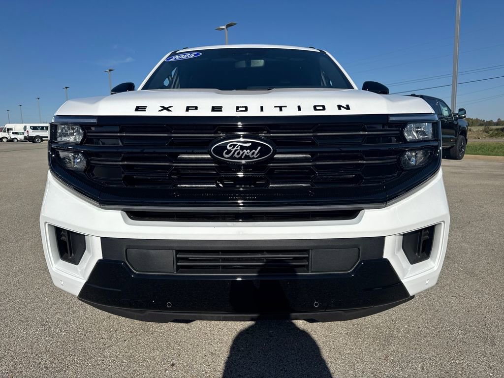 New 2025 Ford Expedition Platinum w/ Stealth Performance Package image 8