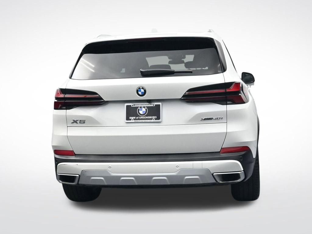 Used 2025 BMW X5 xDrive40i AWD/4WD image 7