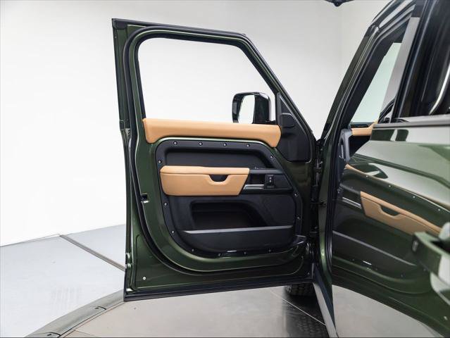 New 2026 Land Rover Defender 110 S AWD/4WD image 25