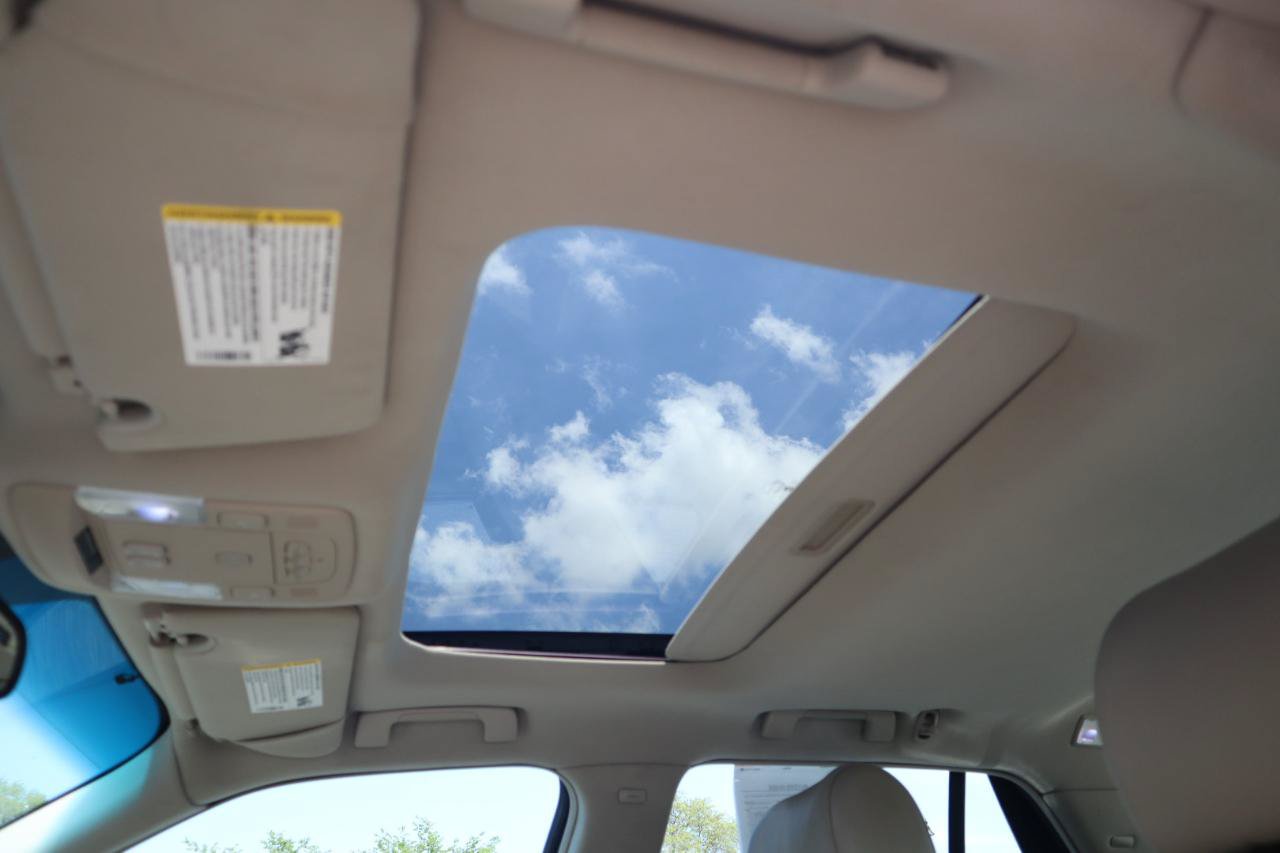 Used 2007 Cadillac DTS Luxury II FWD image 18
