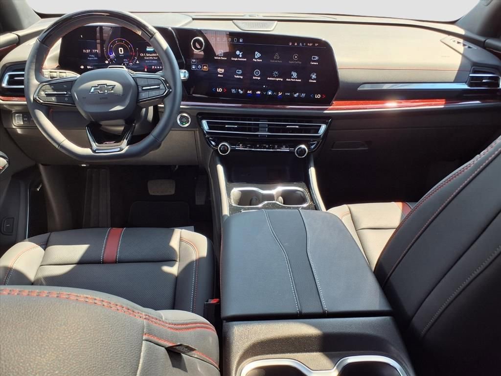 Used 2024 Chevrolet Traverse RS image 13