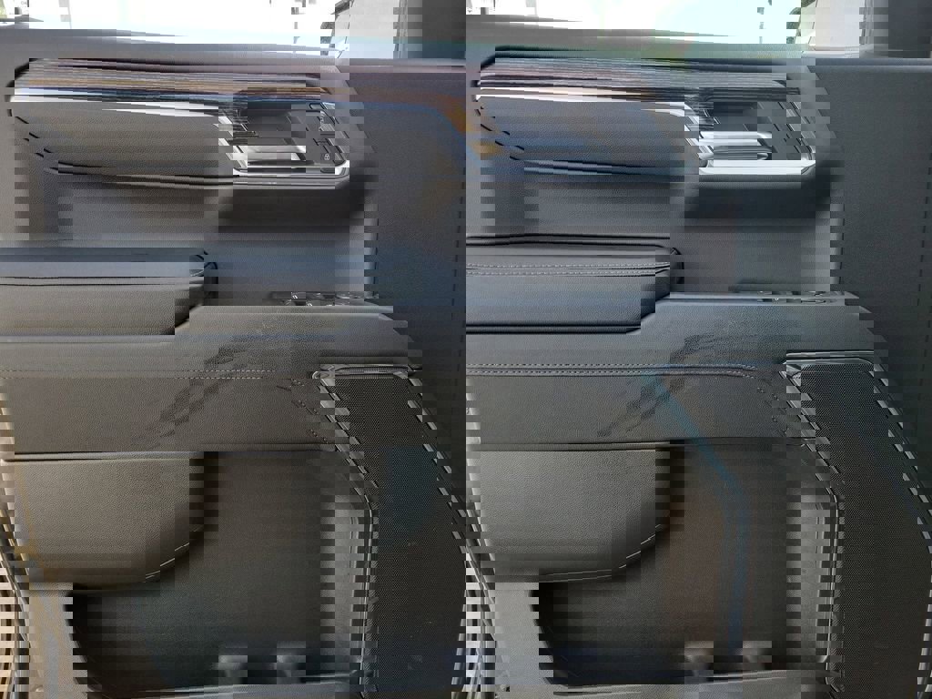 Certified 2024 GMC Sierra 1500 SLE w/ Preferred Package AWD/4WD image 15