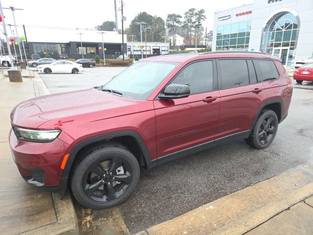 Used 2023 Jeep Grand Cherokee L Laredo