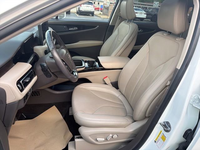 Used 2023 Lincoln Nautilus Reserve AWD/4WD image 12