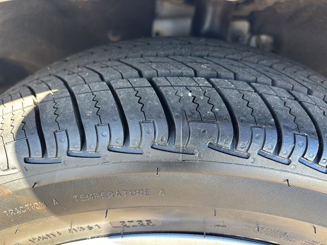 Used 2023 Ford Transit Connect XLT image 10