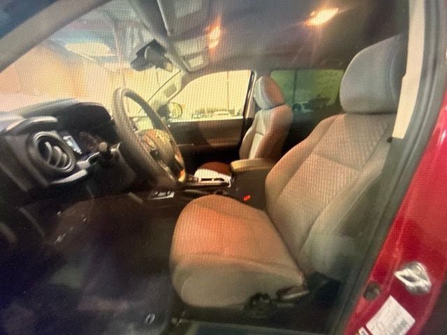 Used 2023 Toyota Tacoma SR AWD/4WD image 6
