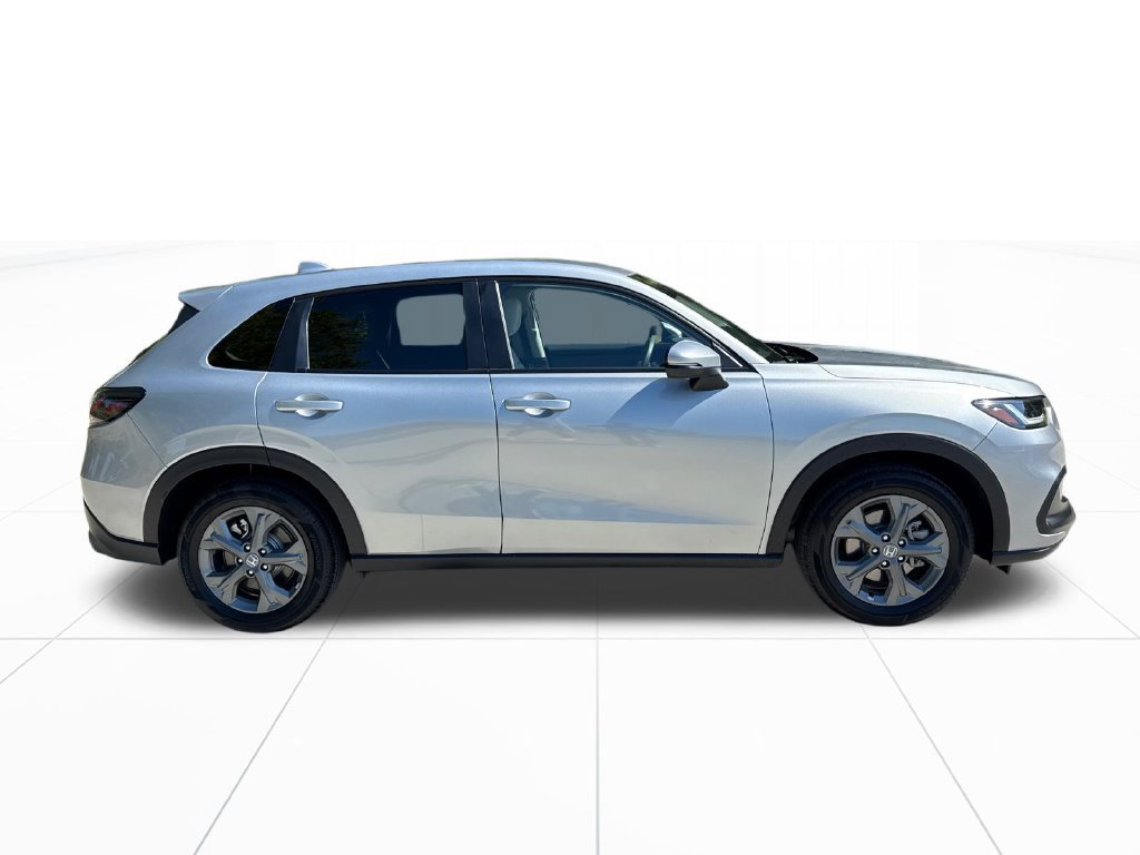 Certified 2027 Honda HR-V LX image 10