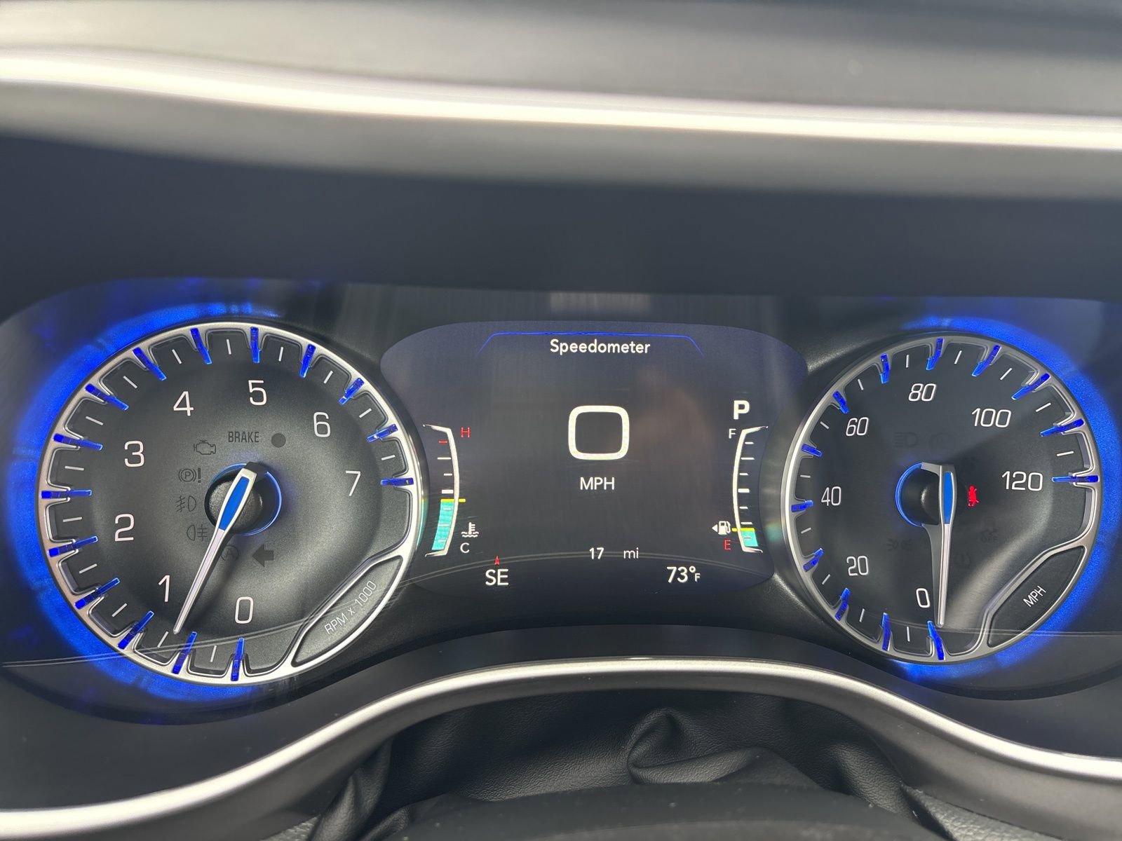 New 2026 Chrysler Pacifica Select image 33