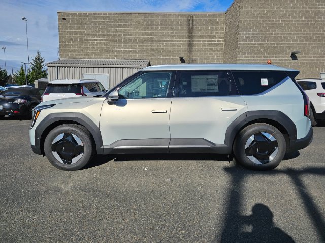 New 2026 Kia EV9 Wind AWD/4WD image 2