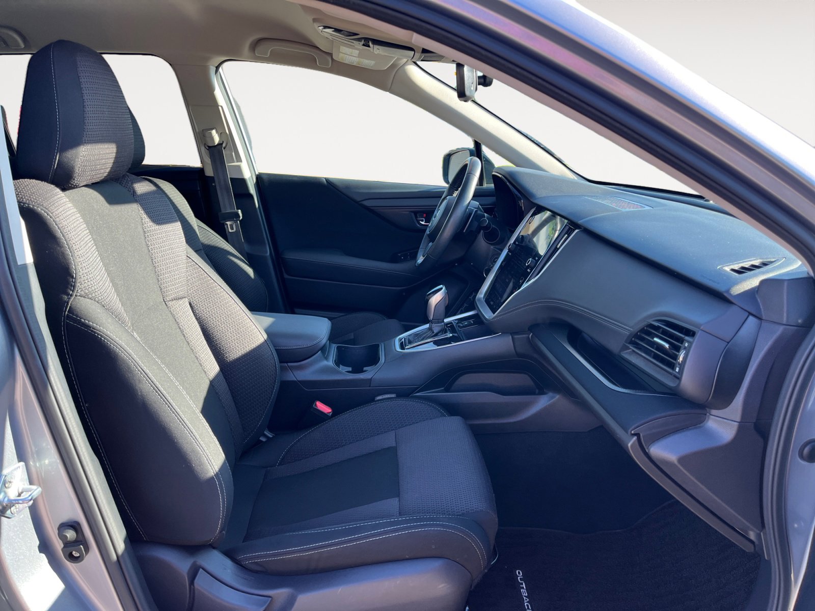 Used 2024 Subaru Outback Premium AWD/4WD image 19
