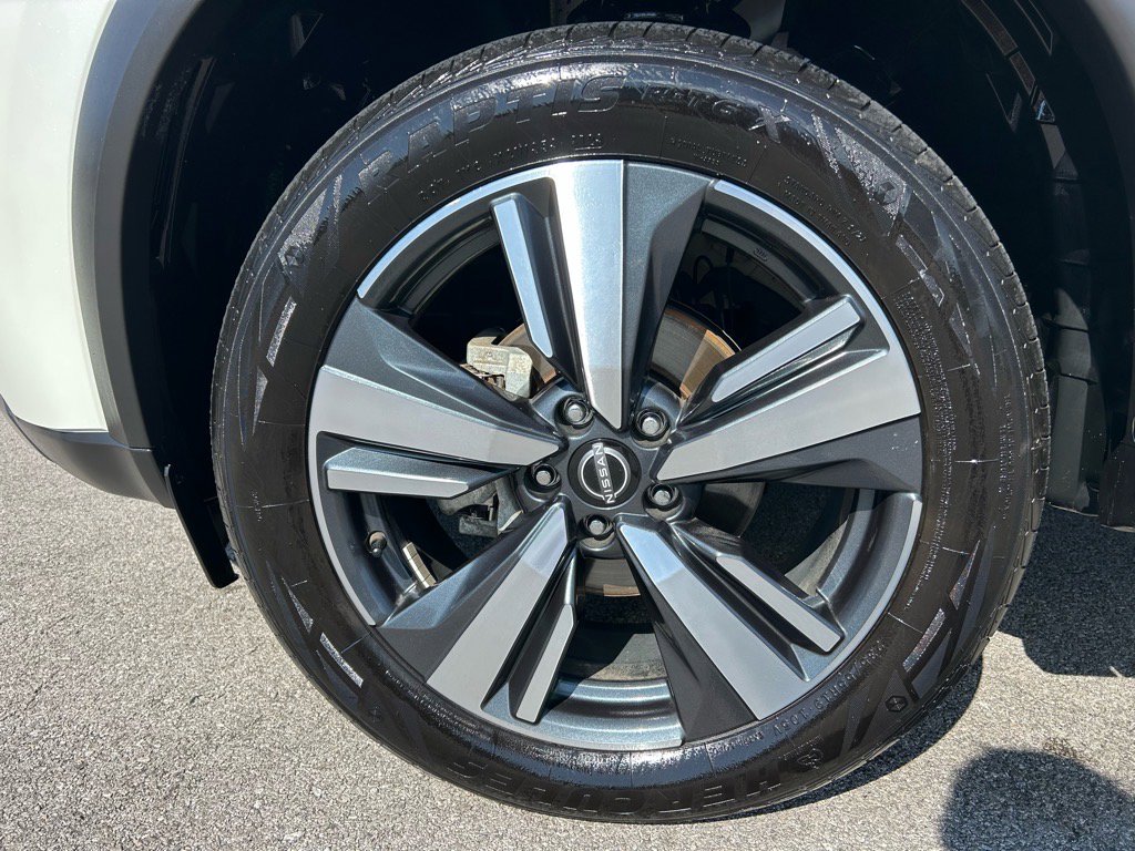 Used 2023 Nissan Rogue SL image 46