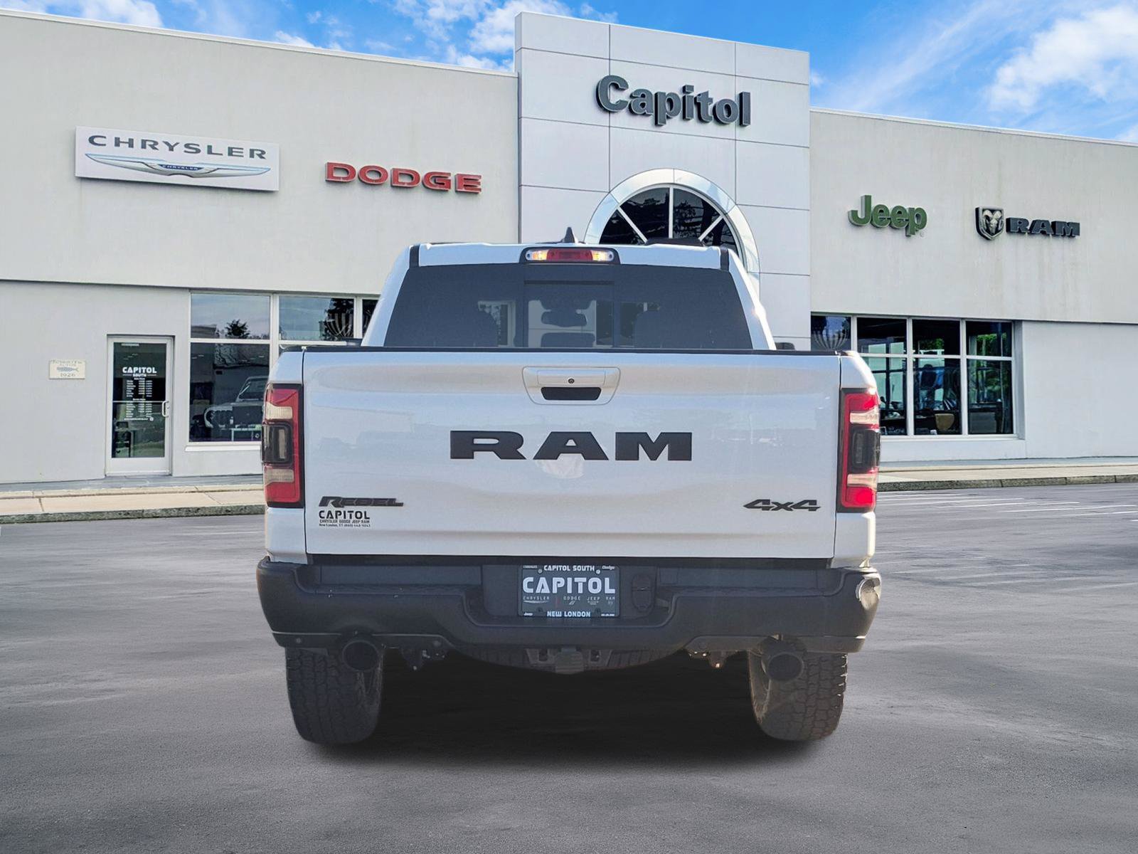 Used 2019 RAM 1500 Rebel w/ Rebel Level 2 Equipment Group AWD/4WD image 4