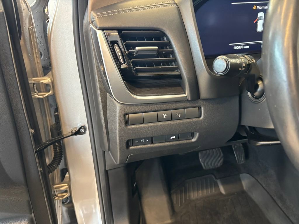 Used 2021 Nissan Rogue Platinum image 16