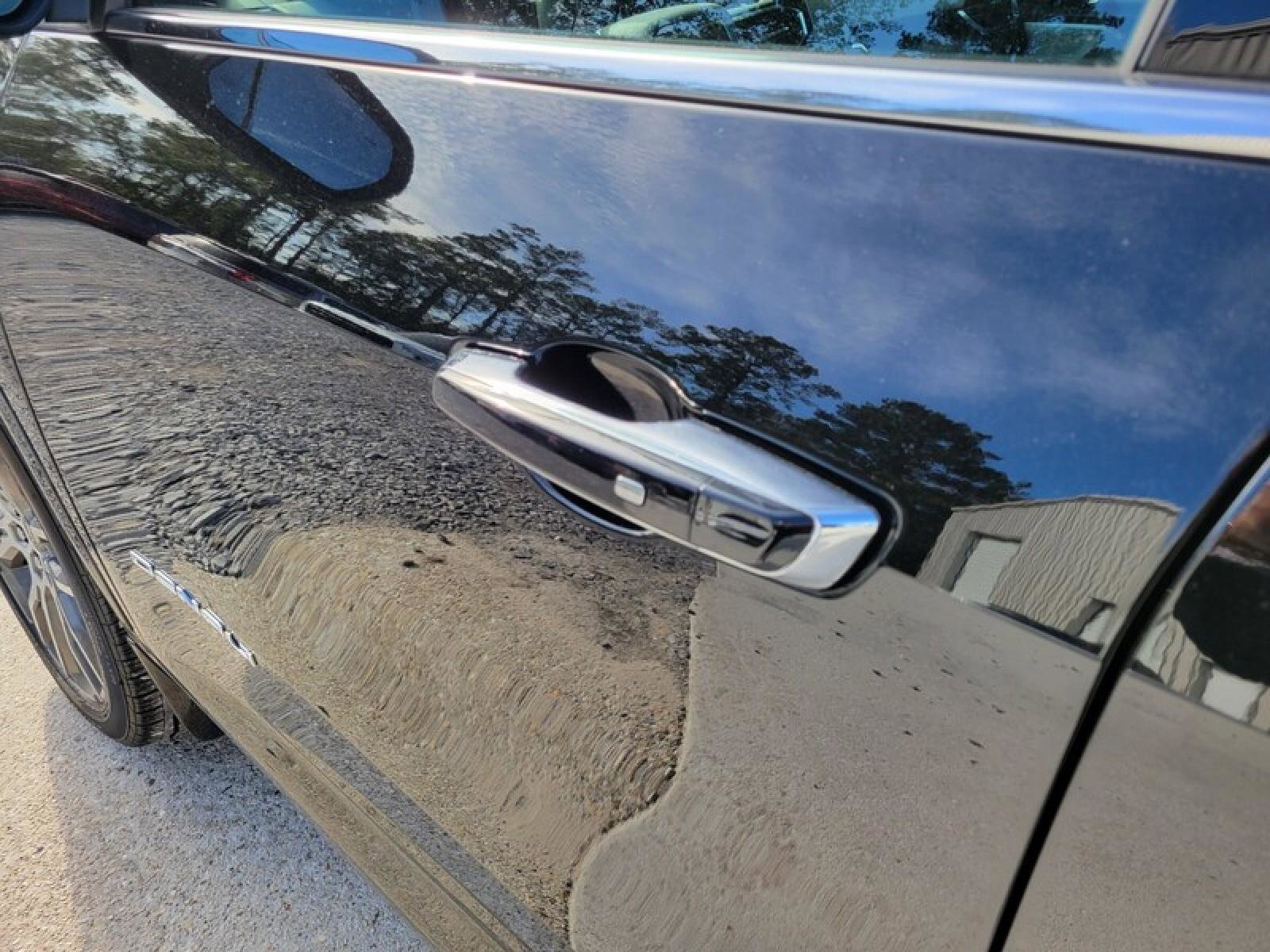 New 2026 GMC Acadia Denali Ultimate w/ LPO, Floor Liner Package image 11