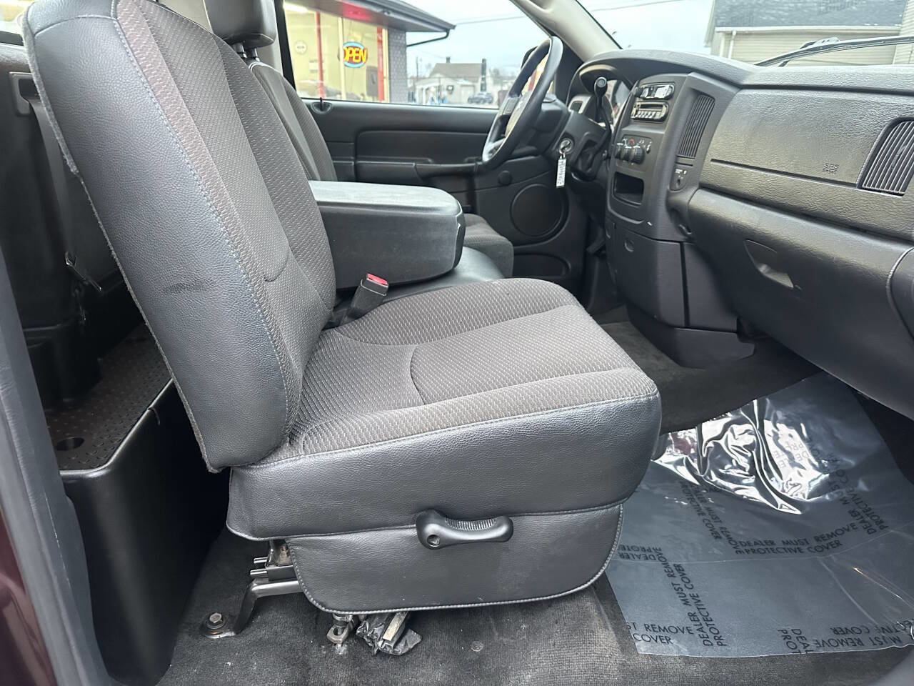 Used 2004 Dodge Ram 1500 Truck ST w/ ST Value Group image 24