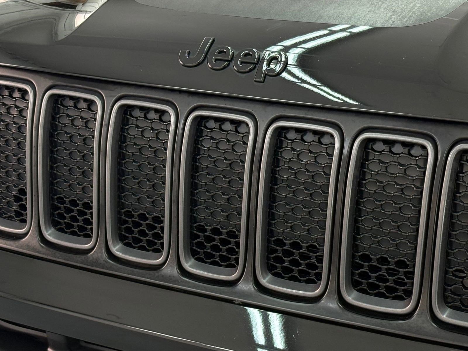 Used 2023 Jeep Renegade Trailhawk image 19