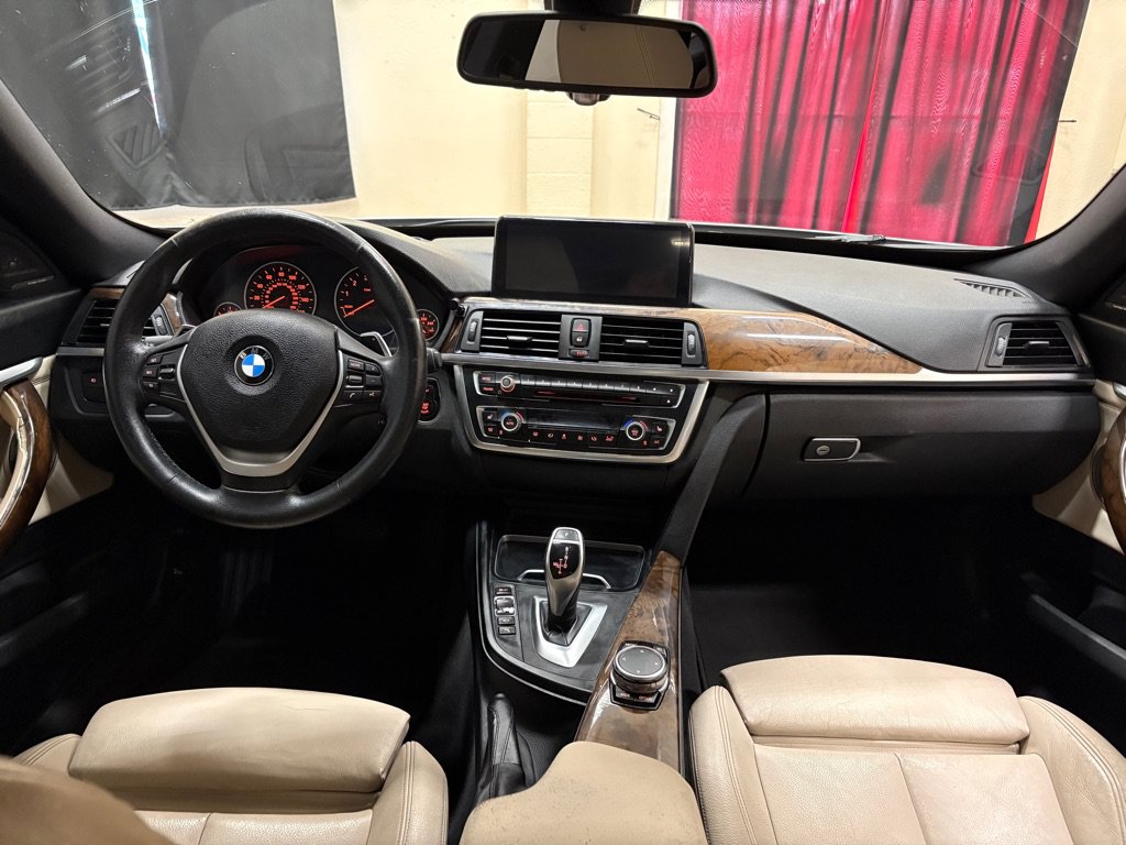 Used 2016 BMW 328i Gran Turismo xDrive AWD/4WD image 21