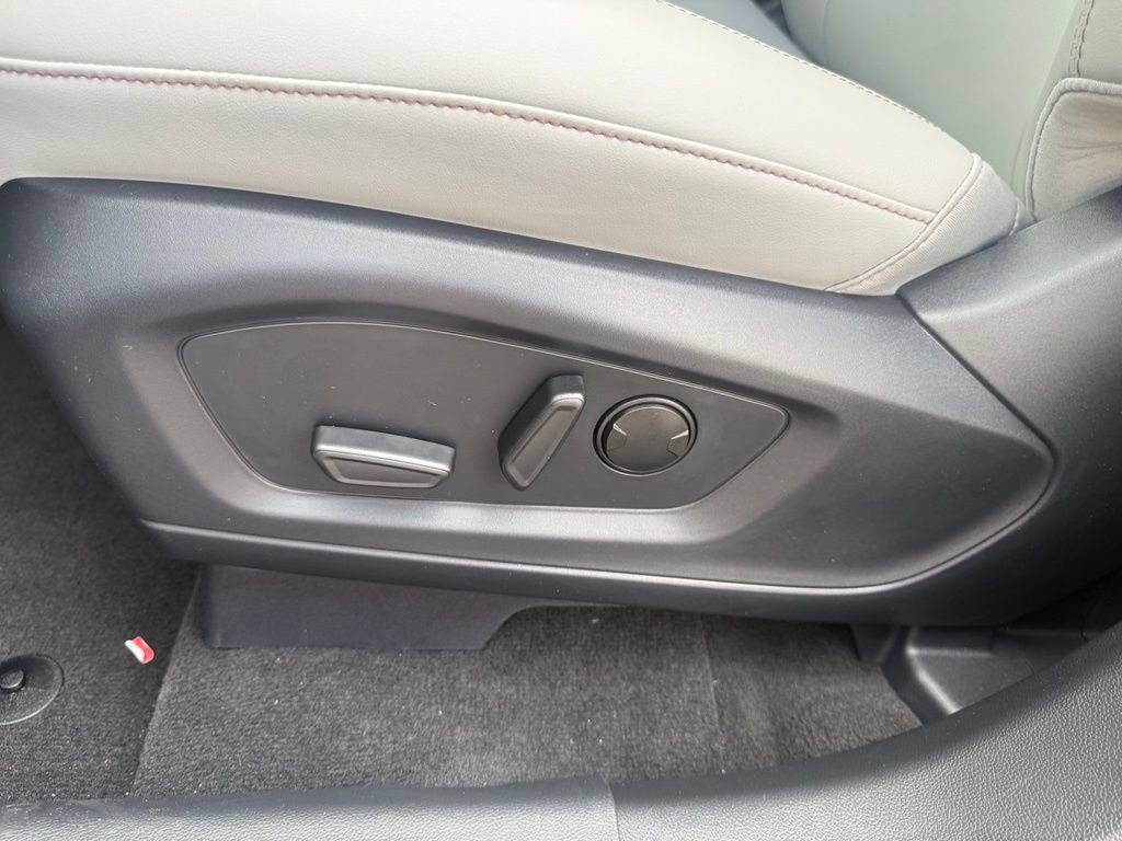 New 2026 Ford Explorer Active w/ Active Comfort Package AWD/4WD image 15